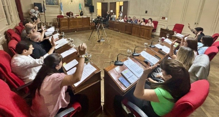 CRUCES EN EL HCD POR EL SECRETARIO DE COMUNICACIÓN