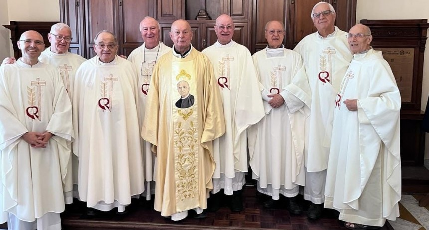 EL PADRE GIOVANNI CUMPLE 50 AÑOS DE SACERDOCIO