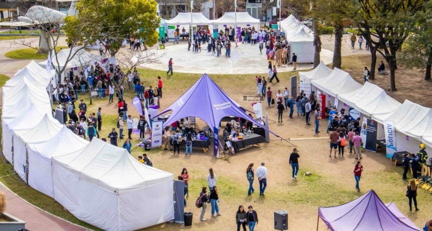 EXPO EDUCACIÓN Y EMPLEO