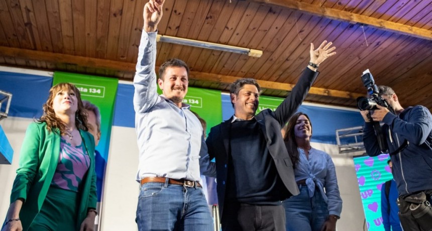ACTO DE CIERRE DE UNIÓN POR LA PATRIA: KICILLOF EN CAMPANA